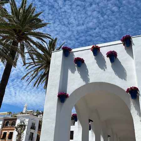 Sea & Pool View Garden Apartment Las Palmeras ネルハ エクステリア 写真