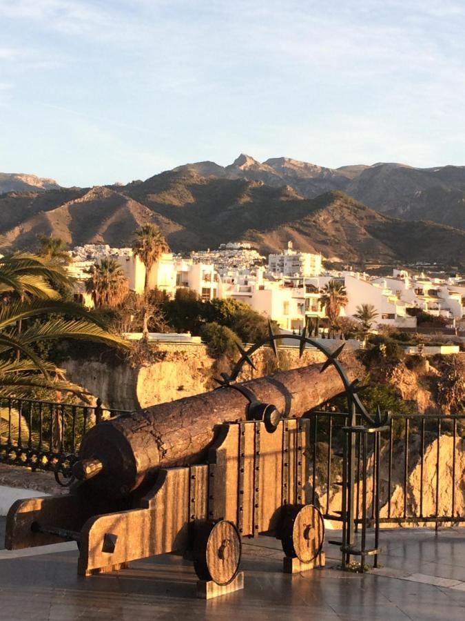 Sea & Pool View Garden Apartment Las Palmeras ネルハ エクステリア 写真